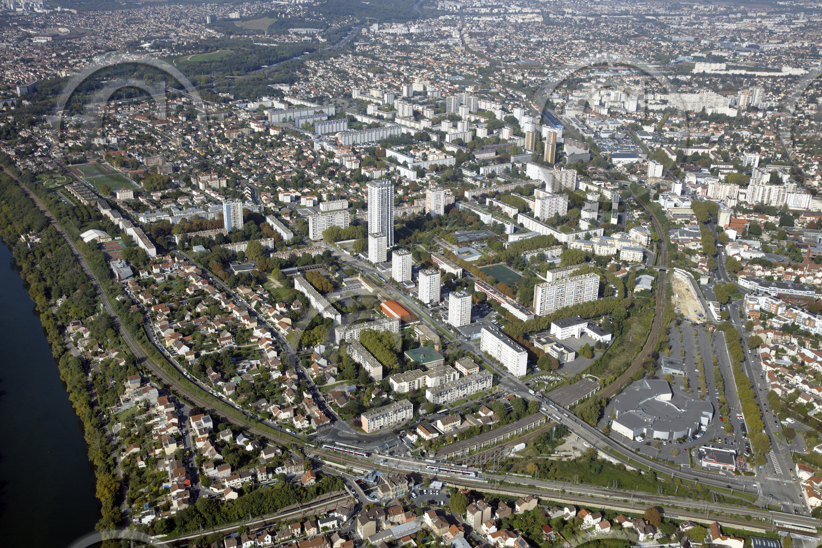 Le département de Seine-Saint-Denis (Région Ile-de-France) en vues aériennes obliques