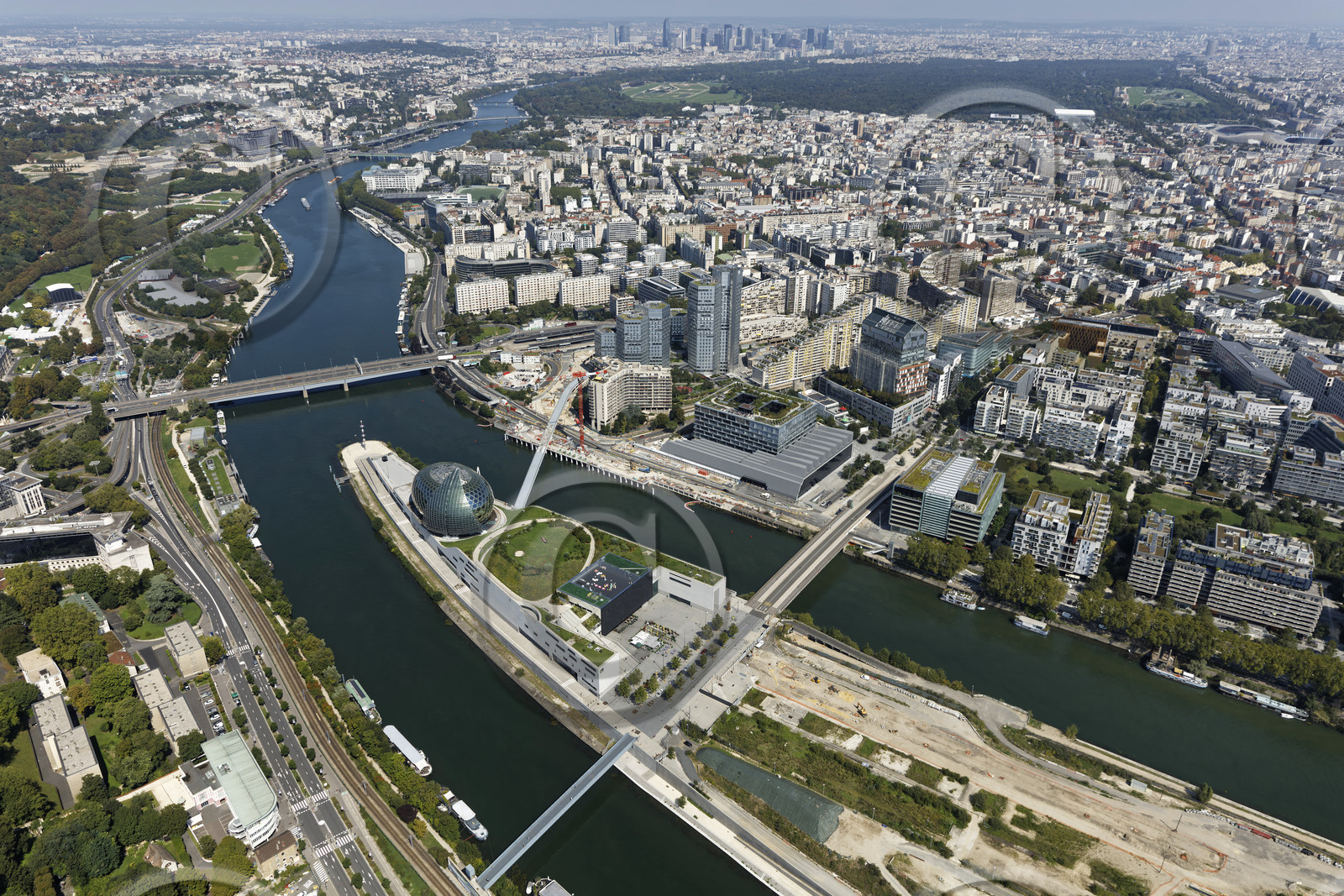 Le département des Hauts-de-Seine (Région Ile-de-France) en vues aériennes obliques