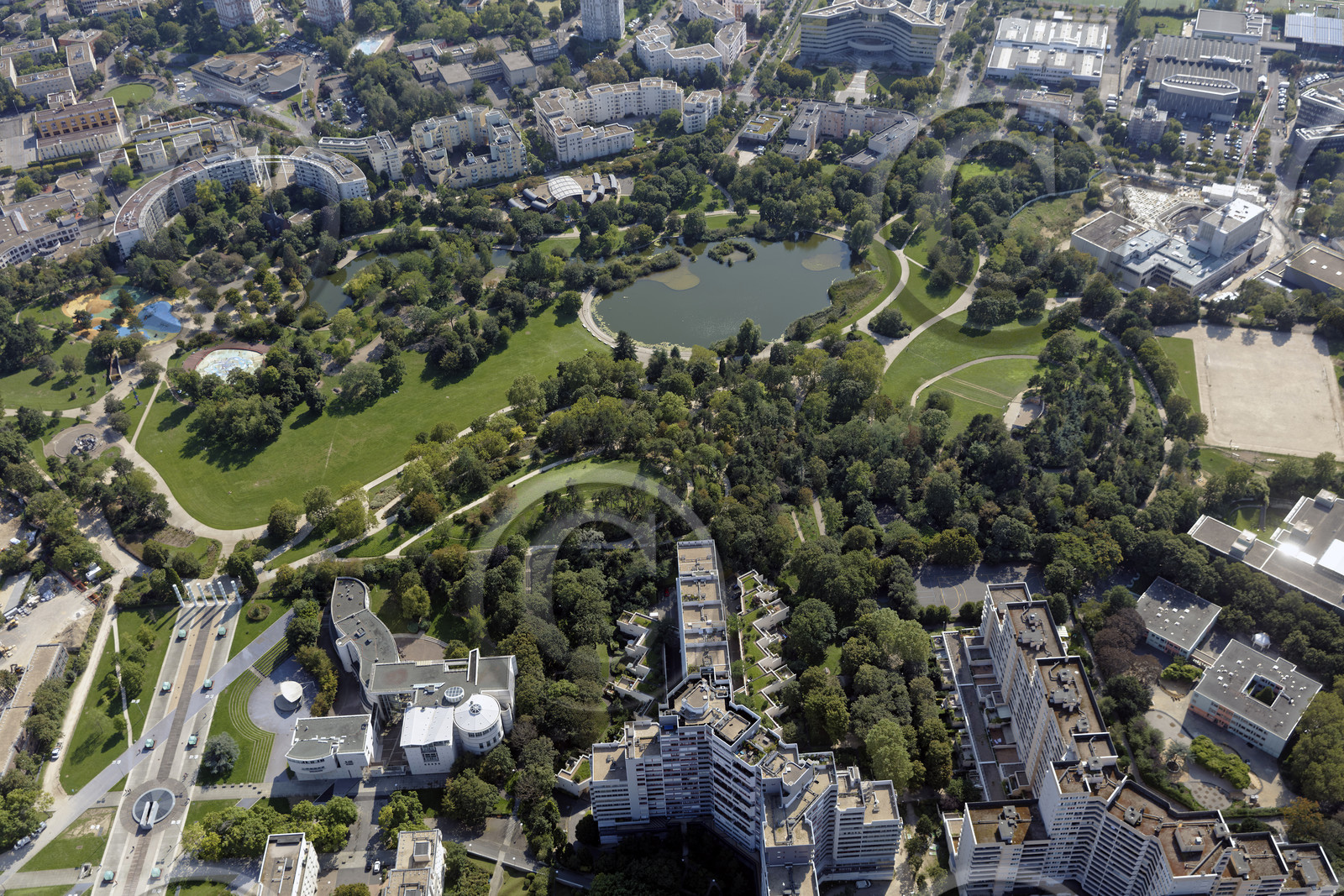 Le département des Hauts-de-Seine (Région Ile-de-France) en vues aériennes obliques