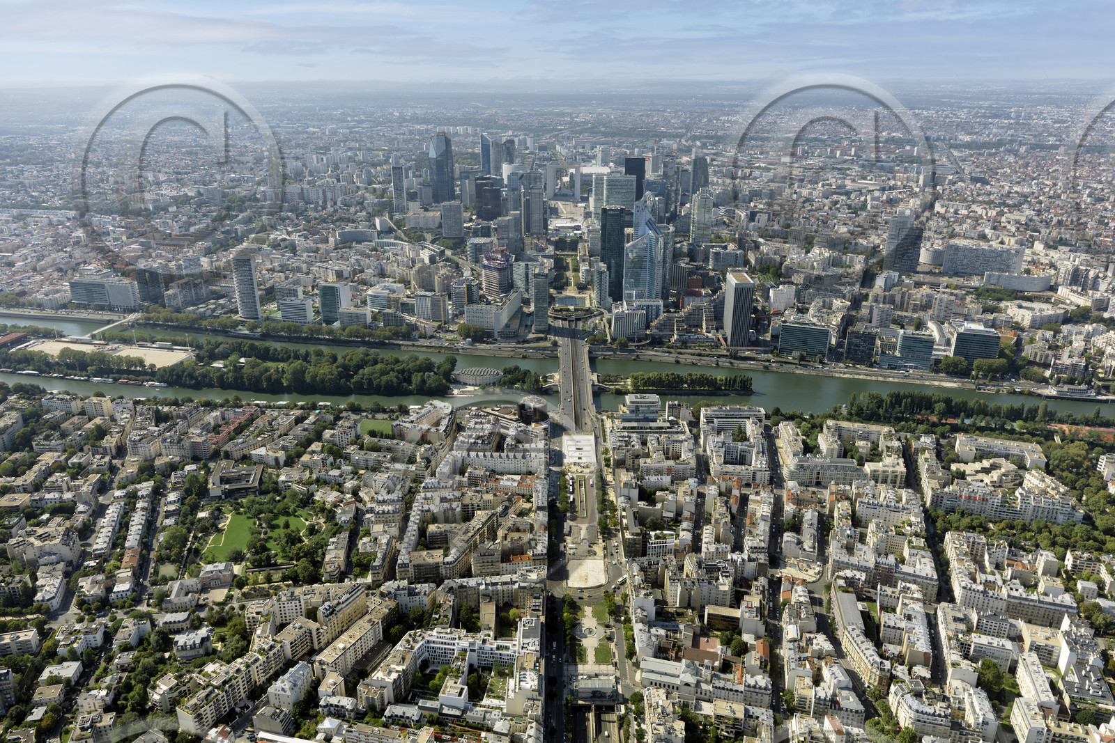 Le département des Hauts-de-Seine (Région Ile-de-France) en vues aériennes obliques