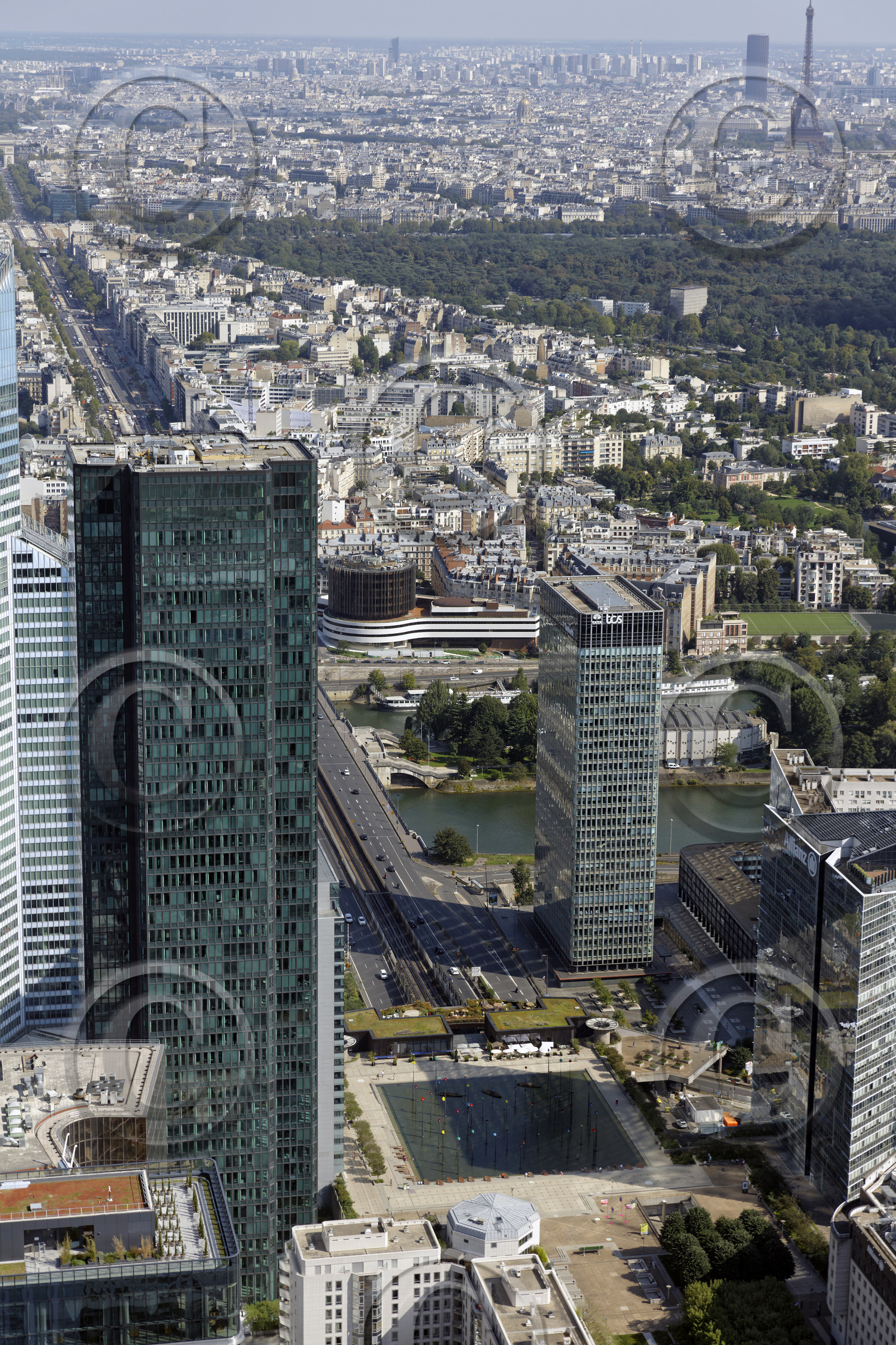 Le département des Hauts-de-Seine (Région Ile-de-France) en vues aériennes obliques