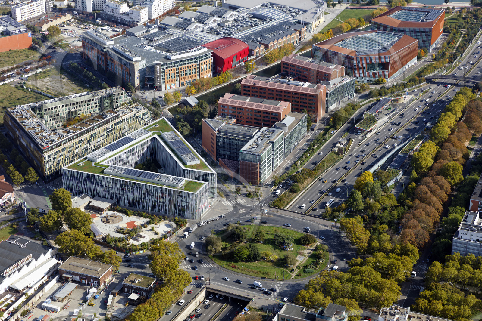 Paris (Région Ile-de-France) en vues aériennes obliques