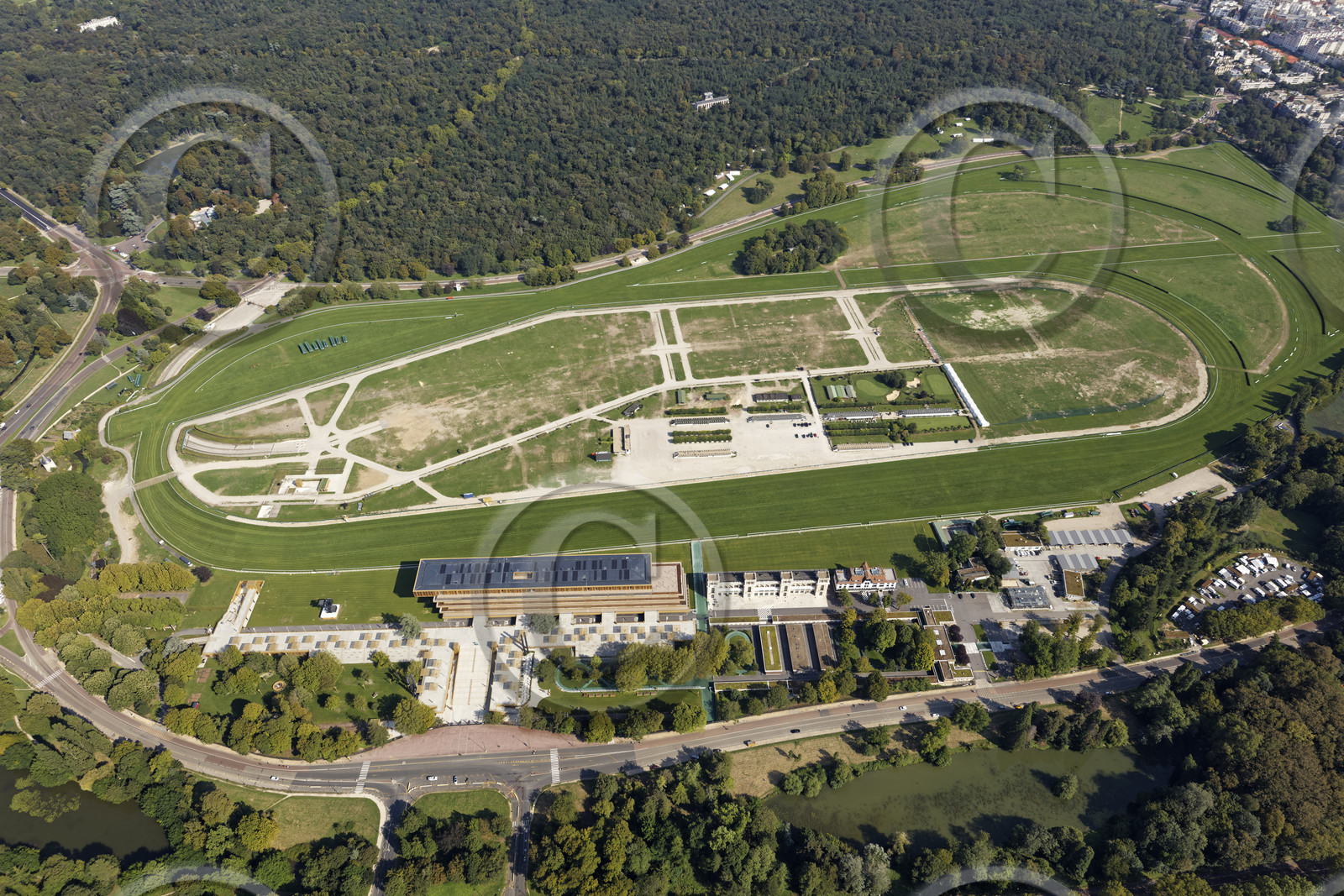 Paris (Région Ile-de-France) en vues aériennes obliques